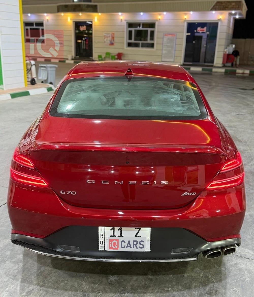 Genesis G70